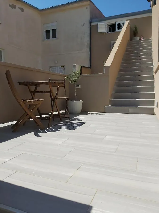 Apartman Vinko Barbat na Rabu 0*,  Croatia