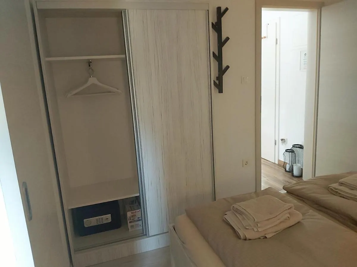Apartman Vinko Barbat na Rabu Apartment